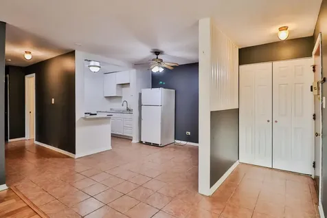 1085 Valley Lane Hoffman Estates IL 60169