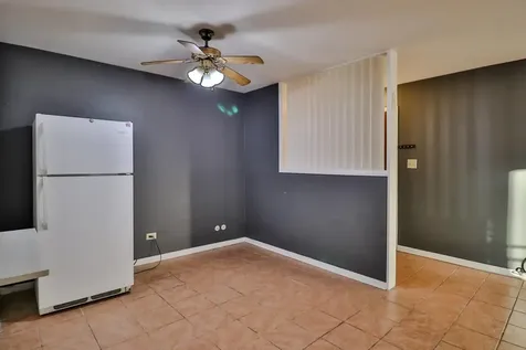 1085 Valley Lane Hoffman Estates IL 60169