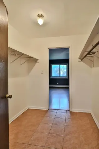 1085 Valley Lane Hoffman Estates IL 60169