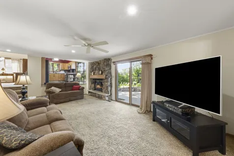 30 West Kathleen Drive Des Plaines IL 60016