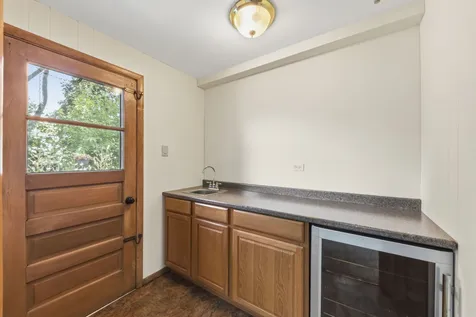 30 West Kathleen Drive Des Plaines IL 60016