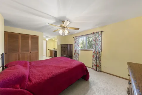 30 West Kathleen Drive Des Plaines IL 60016