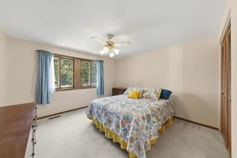 30 West Kathleen Drive Des Plaines IL 60016