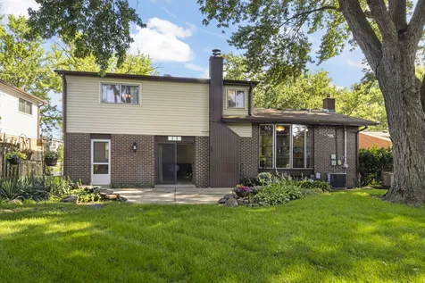 30 West Kathleen Drive Des Plaines IL 60016