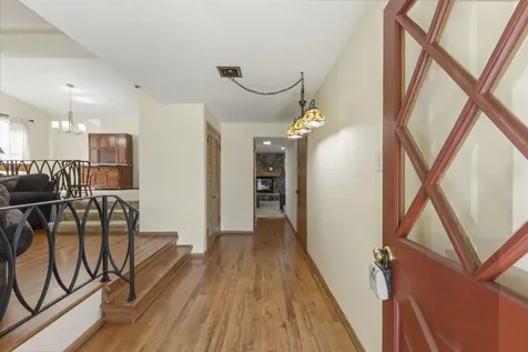 30 West Kathleen Drive Des Plaines IL 60016