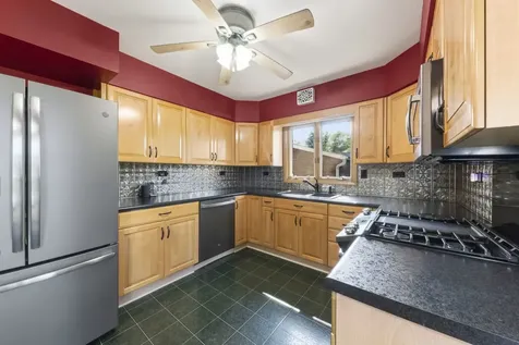 30 West Kathleen Drive Des Plaines IL 60016