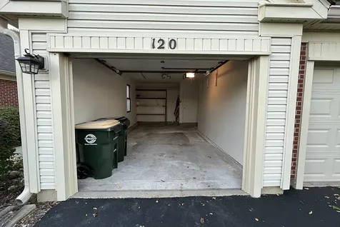 120 Inverness Court Elk Grove Village IL 60007