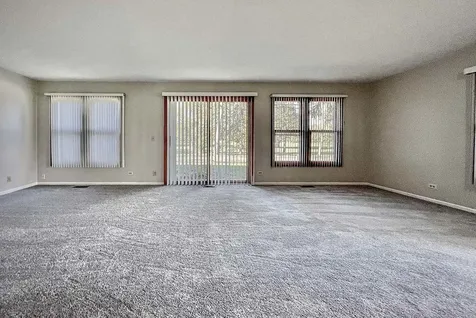 120 Inverness Court Elk Grove Village IL 60007