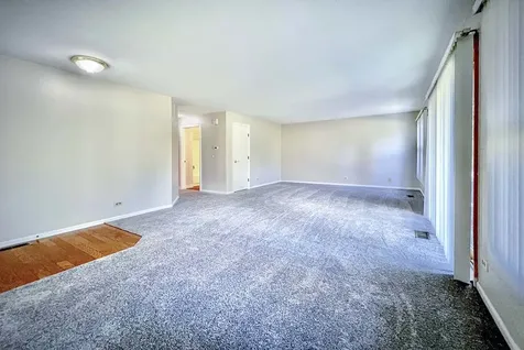 120 Inverness Court Elk Grove Village IL 60007