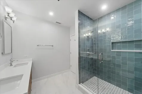 3140 North Sheffield Avenue Chicago IL 60657