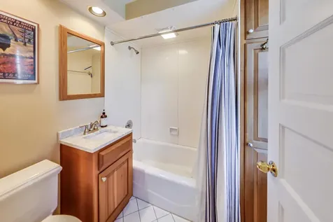 1223 Ridgewood Drive Highland Park IL 60035
