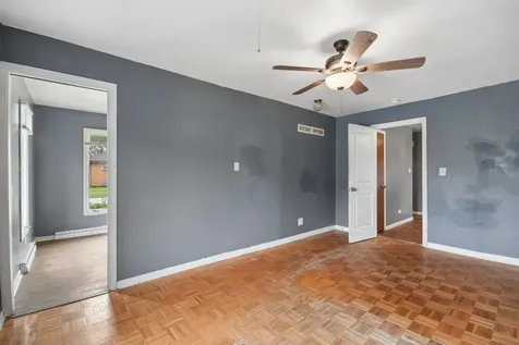 654 East Sibley Boulevard Dolton IL 60419
