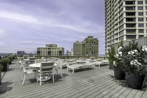 950 North Michigan Avenue Chicago IL 60611