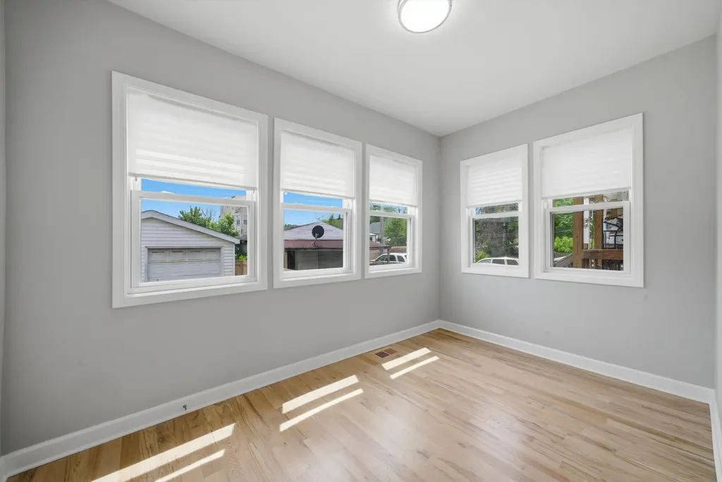 1249 West 73rd Place Chicago IL 60636