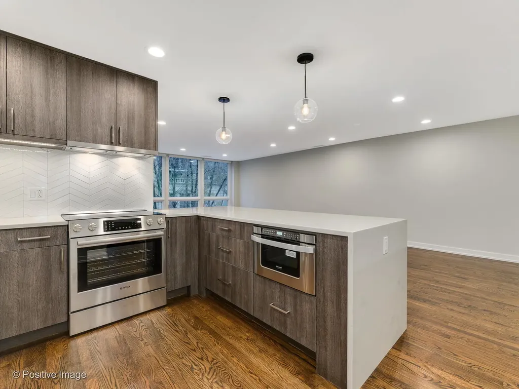 1241 North Dearborn Street Chicago IL 60610