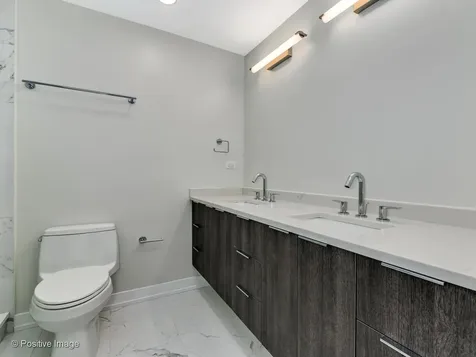 1241 North Dearborn Street Chicago IL 60610