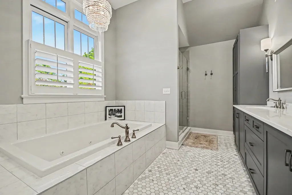 4036 Grand Avenue Western Springs IL 60558