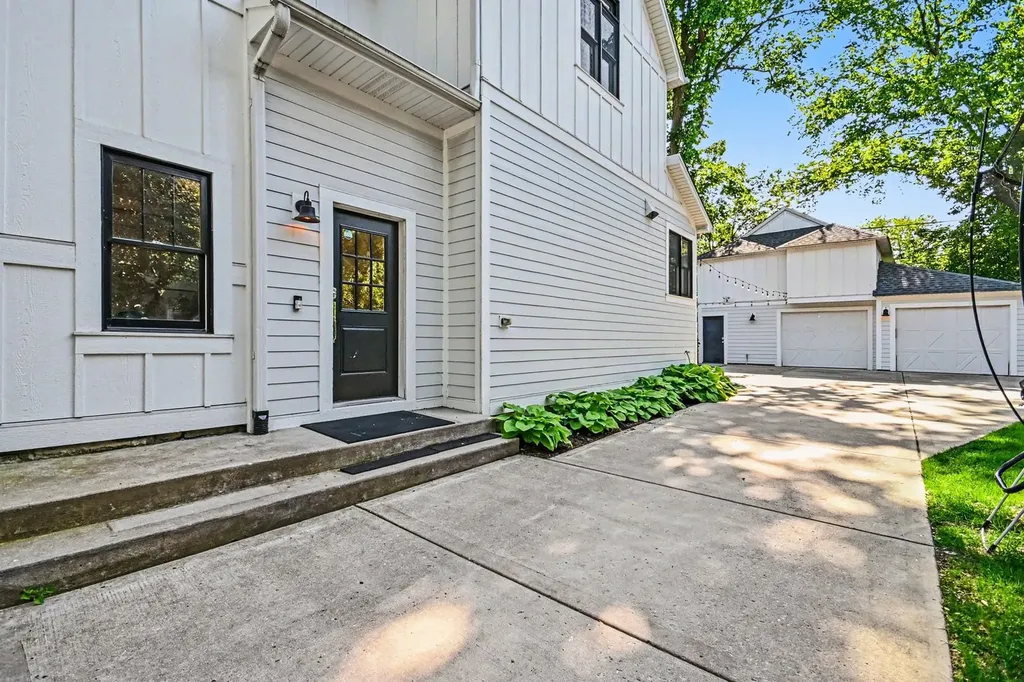 4036 Grand Avenue Western Springs IL 60558