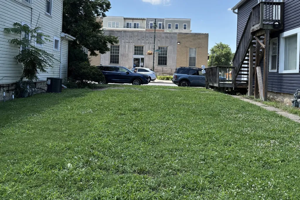 37 Stephen Street Lemont IL 60439