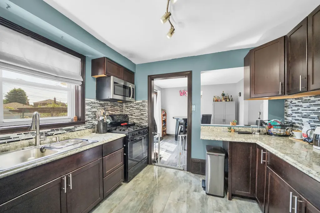 5123 South Avers Avenue Chicago IL 60632