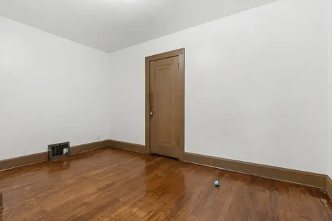 2215 13TH Avenue Rockford IL 61104