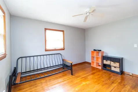 2706 School Street Rockford IL 61101