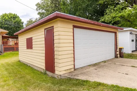 2706 School Street Rockford IL 61101