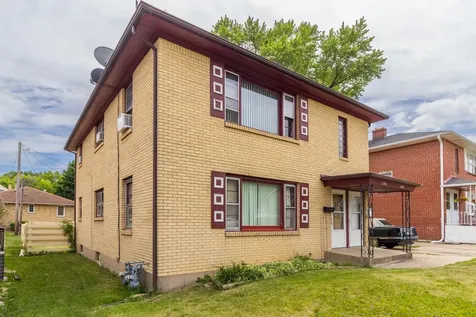 2706 School Street Rockford IL 61101