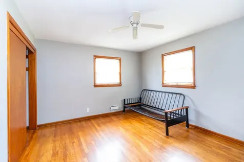2706 School Street Rockford IL 61101