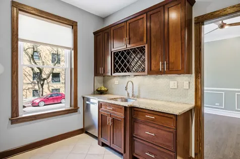 559 West Fullerton Parkway Chicago IL 60614