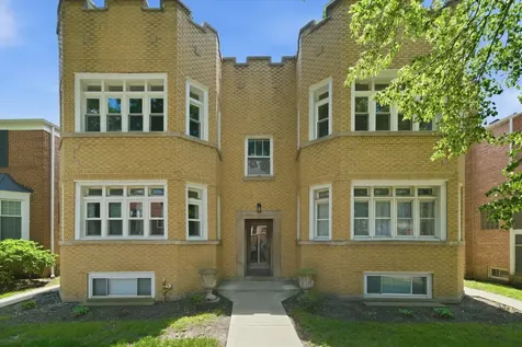 2739 West Lunt Avenue Chicago IL 60645