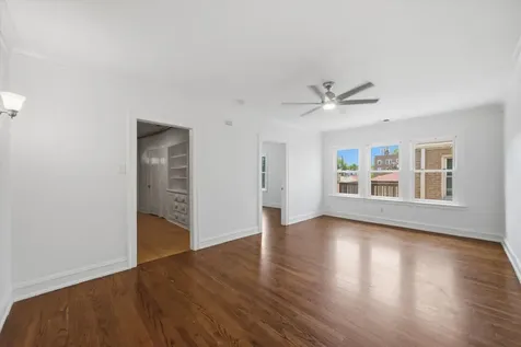 2739 West Lunt Avenue Chicago IL 60645