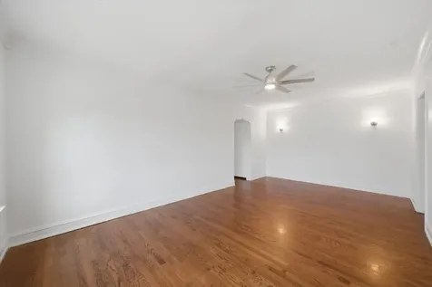 2739 West Lunt Avenue Chicago IL 60645