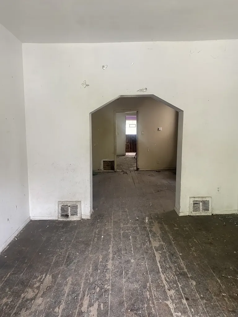 6905 South Woodlawn Avenue Chicago IL 60637