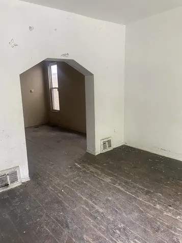 6905 South Woodlawn Avenue Chicago IL 60637
