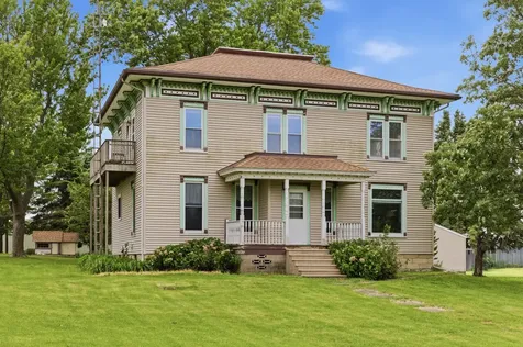 403 East Cherokee Avenue Shabbona IL 60550