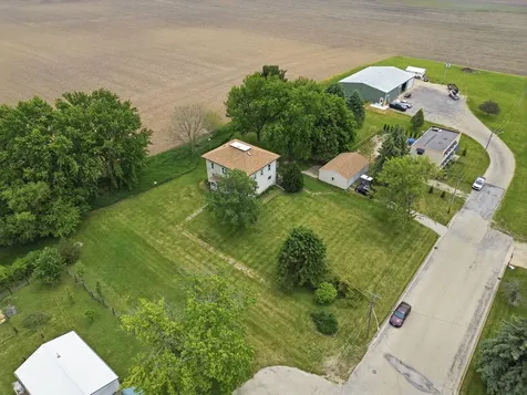 403 East Cherokee Avenue Shabbona IL 60550