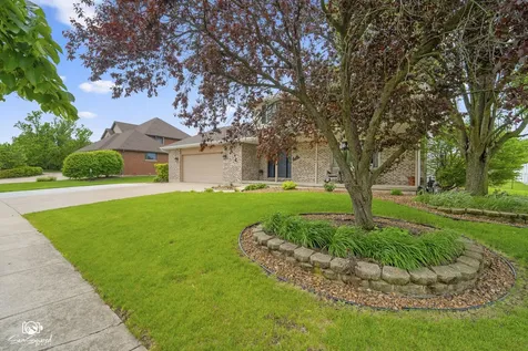 802 Andrea Drive Manhattan IL 60442
