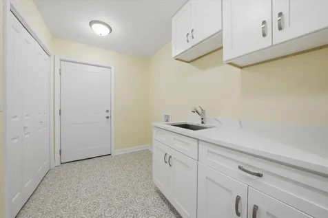 477 Emma Drive Manteno IL 60950