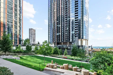 211 North Harbor Drive Chicago IL 60601
