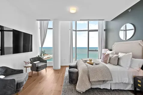 211 North Harbor Drive Chicago IL 60601