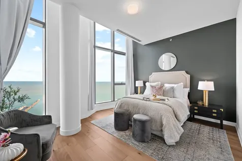 211 North Harbor Drive Chicago IL 60601