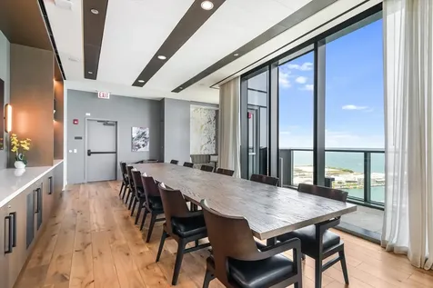 211 North Harbor Drive Chicago IL 60601