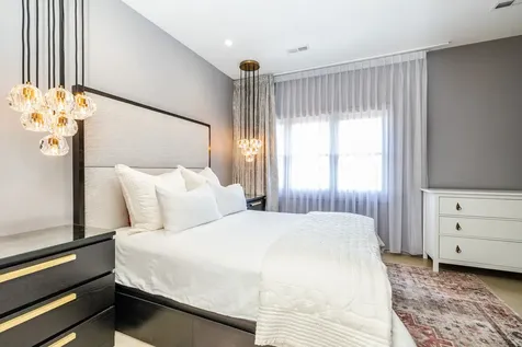 2455 West Ohio Street Chicago IL 60612