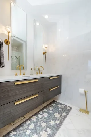 2455 West Ohio Street Chicago IL 60612