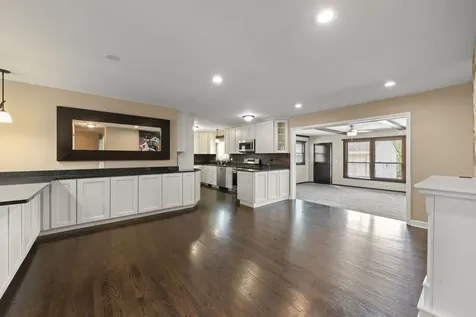 5818 Ridgewood Drive Western Springs IL 60558