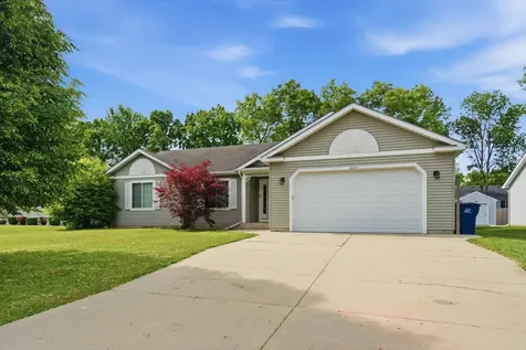 3009 W Sherman Avenue Waukegan IL 60085