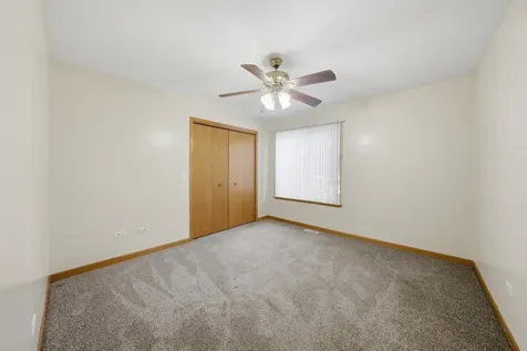3009 W Sherman Avenue Waukegan IL 60085