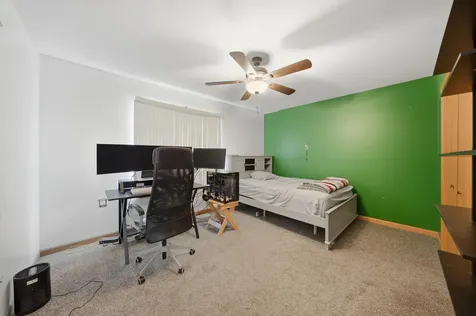 3009 W Sherman Avenue Waukegan IL 60085