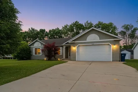 3009 W Sherman Avenue Waukegan IL 60085